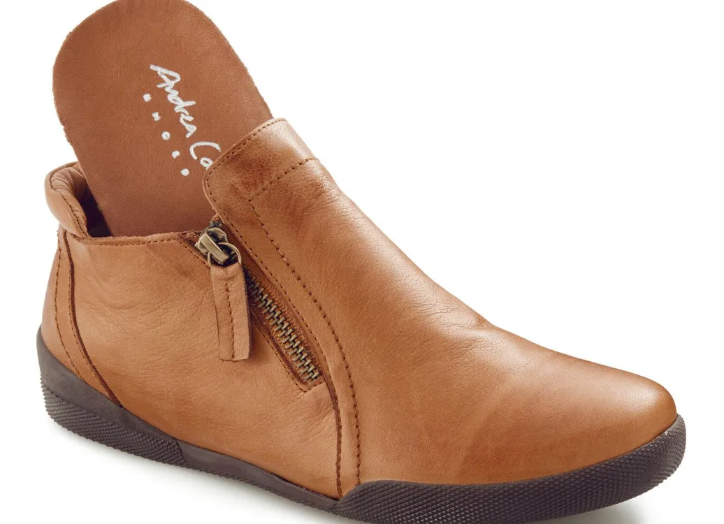 Hot Andrea Conti, sportliche Damen-Boots, mit herausnehmbarem Fußbett Damen Stiefel & Stiefeletten