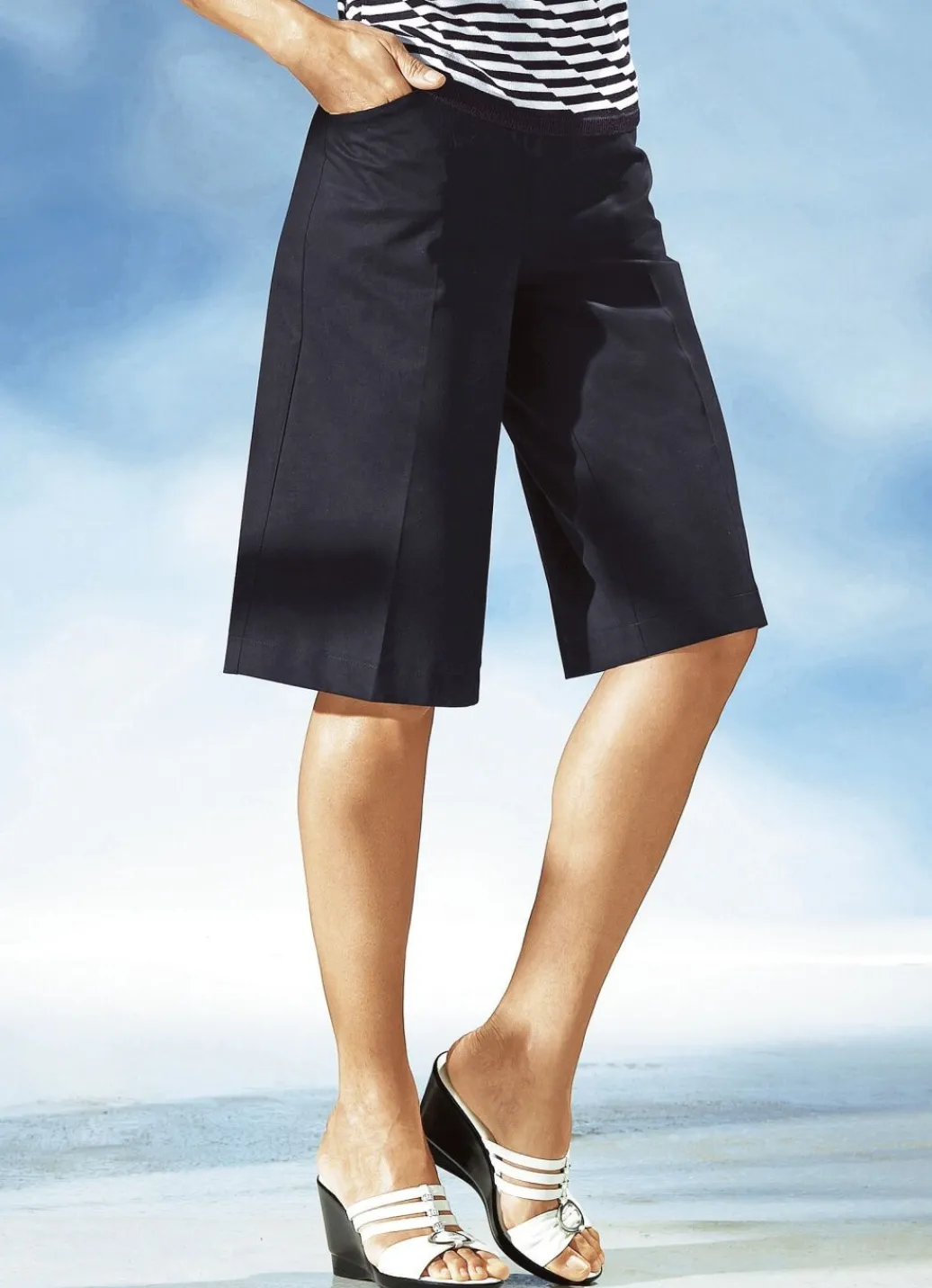 Damen Mona Shorts<Bermudas