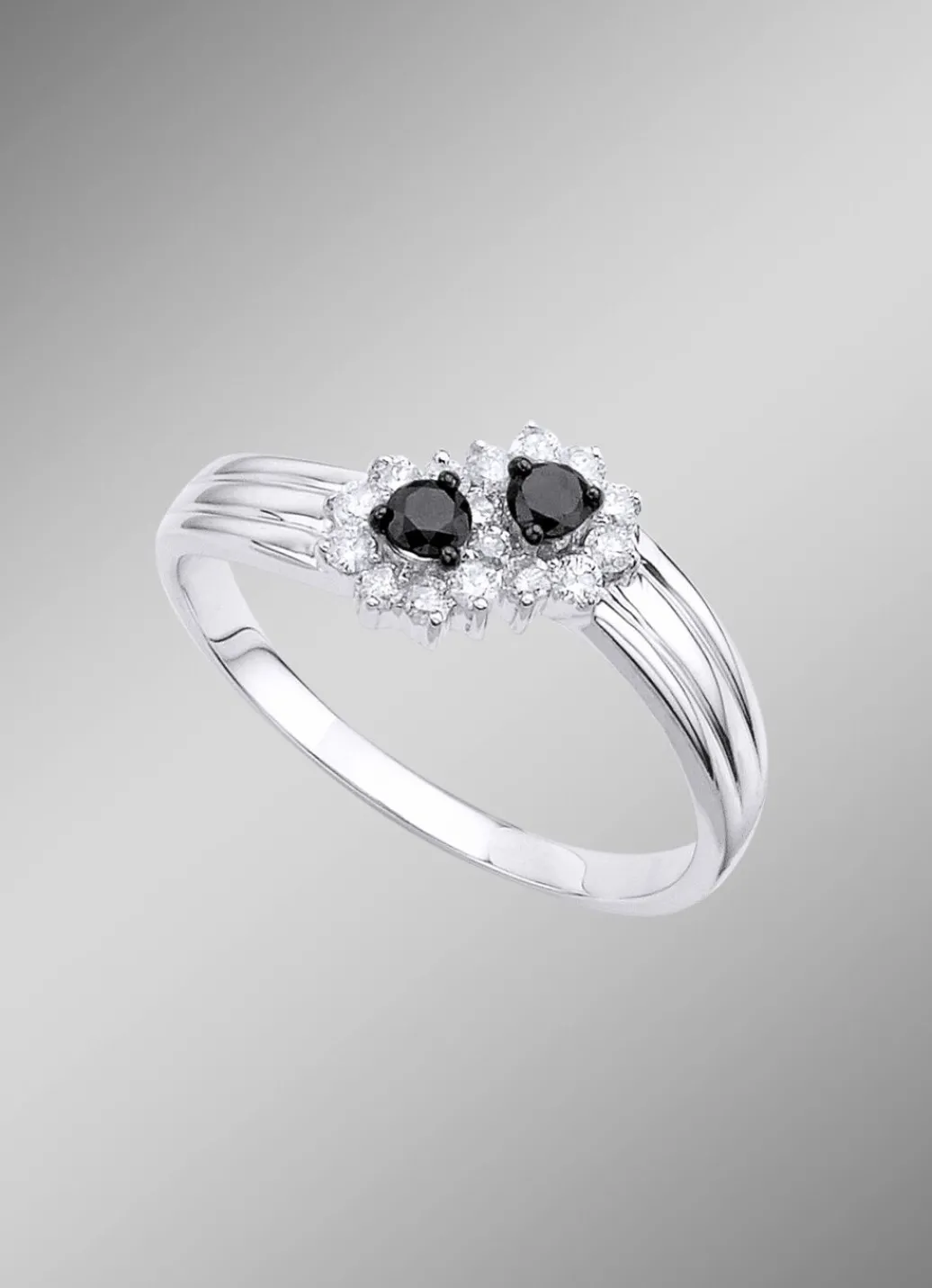 Outlet Bildschöner Damenring mit 16 Diamanten Damen Ringe