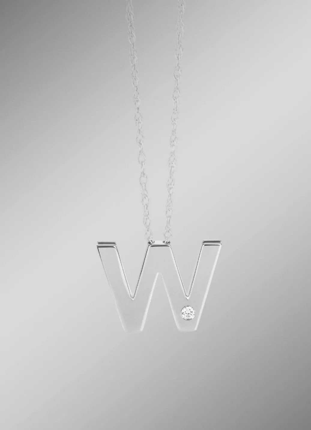 Clearance Einzigartig und elegant: Buchstaben-Anhänger aus Platin Damen Anhänger