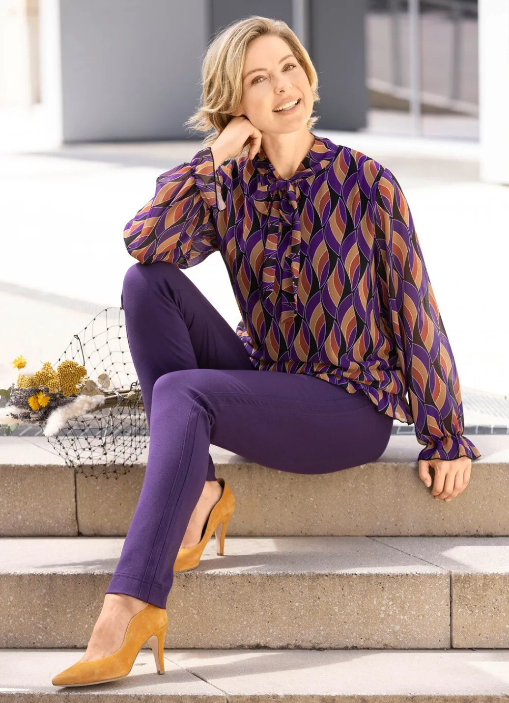 Damen Mona Abendmode<Fabelhafte Bluse mit Bindeband