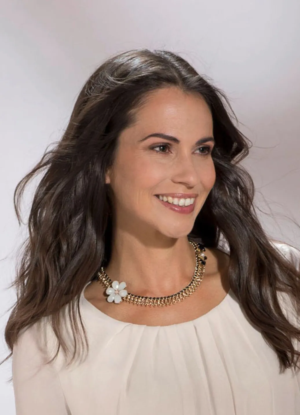 Sale farbene Halskette mit Blüte Damen Modeschmuck|Halsketten