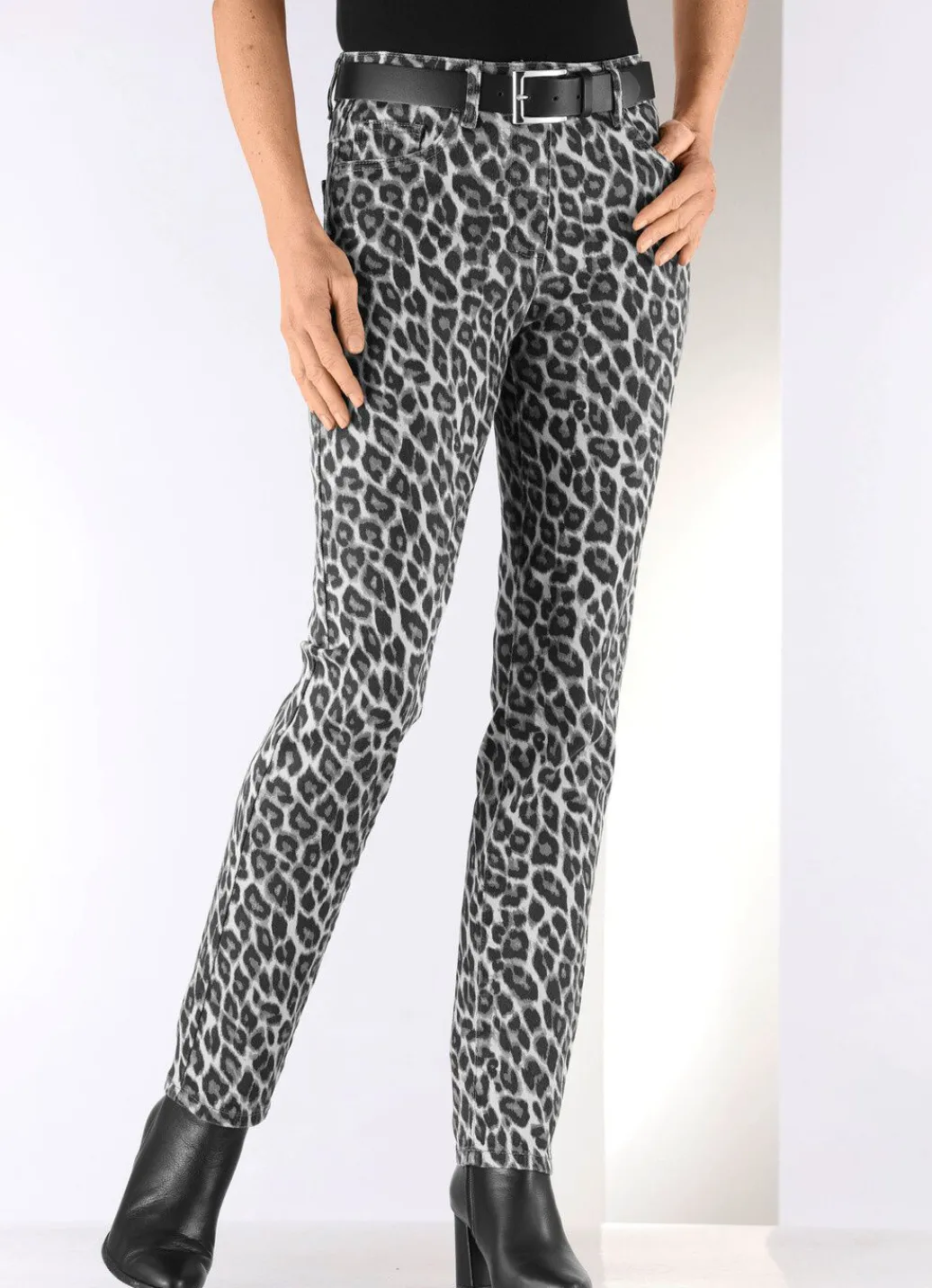 Damen Mona Lange Hosen<Hose in angesagter Leo-Dessinierung