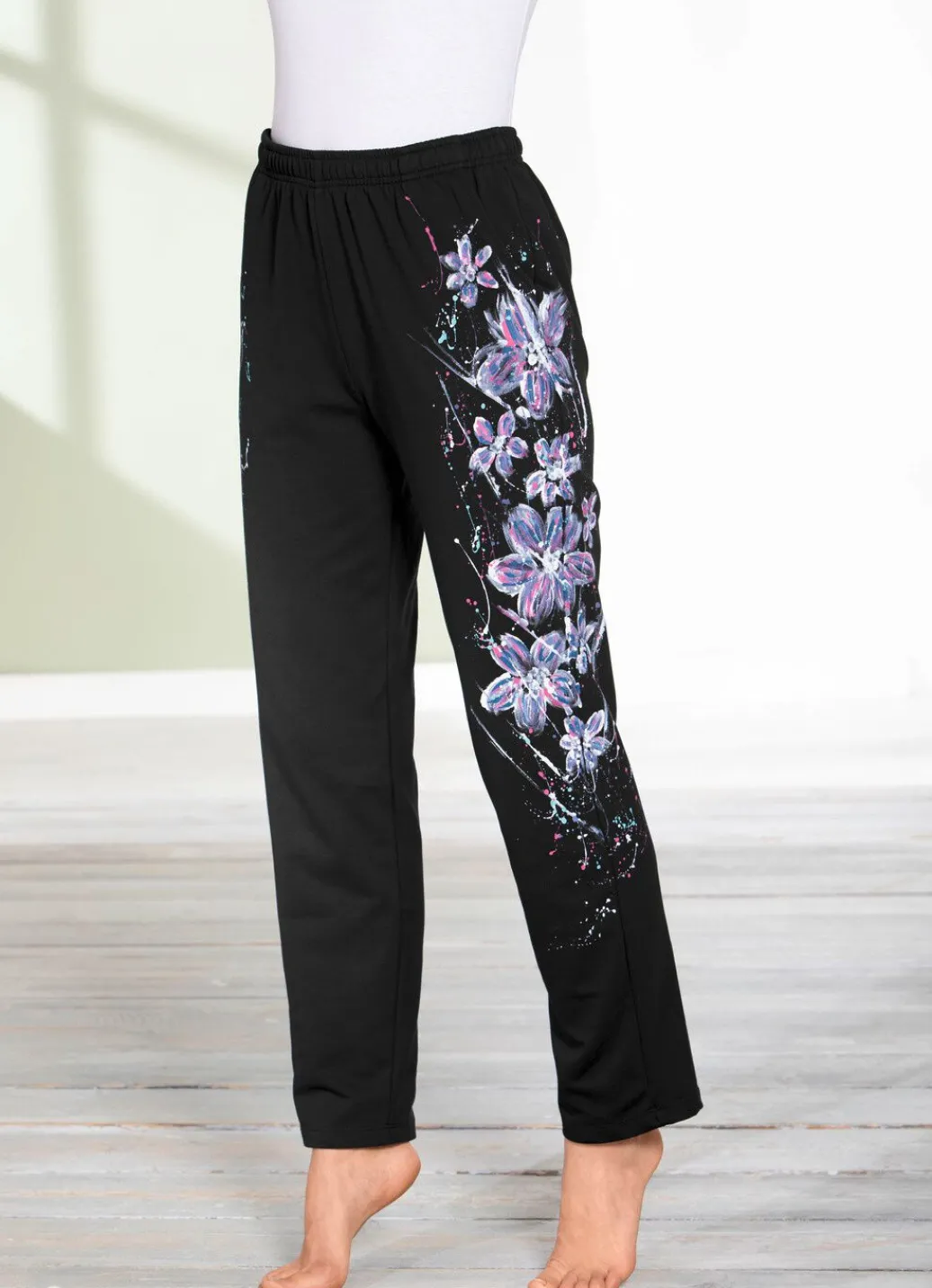 Damen Mona Freizeithosen<Hose mit tollem Floral Dessin
