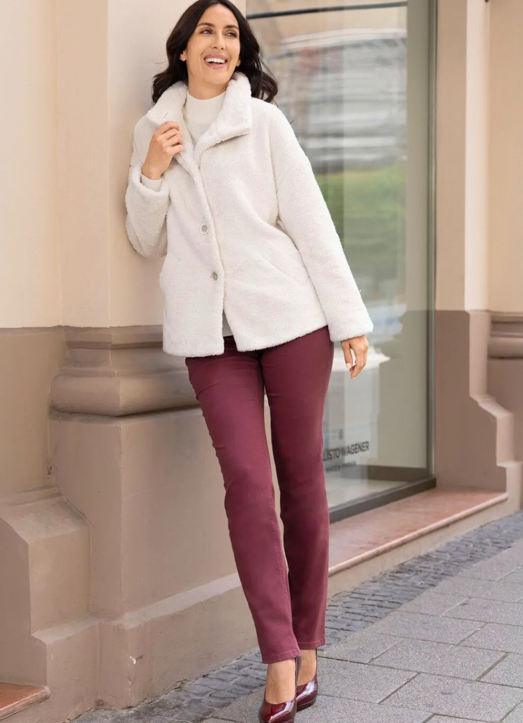 Damen Mona Übergangsjacken<Jacke aus kuschelweichem Plüsch
