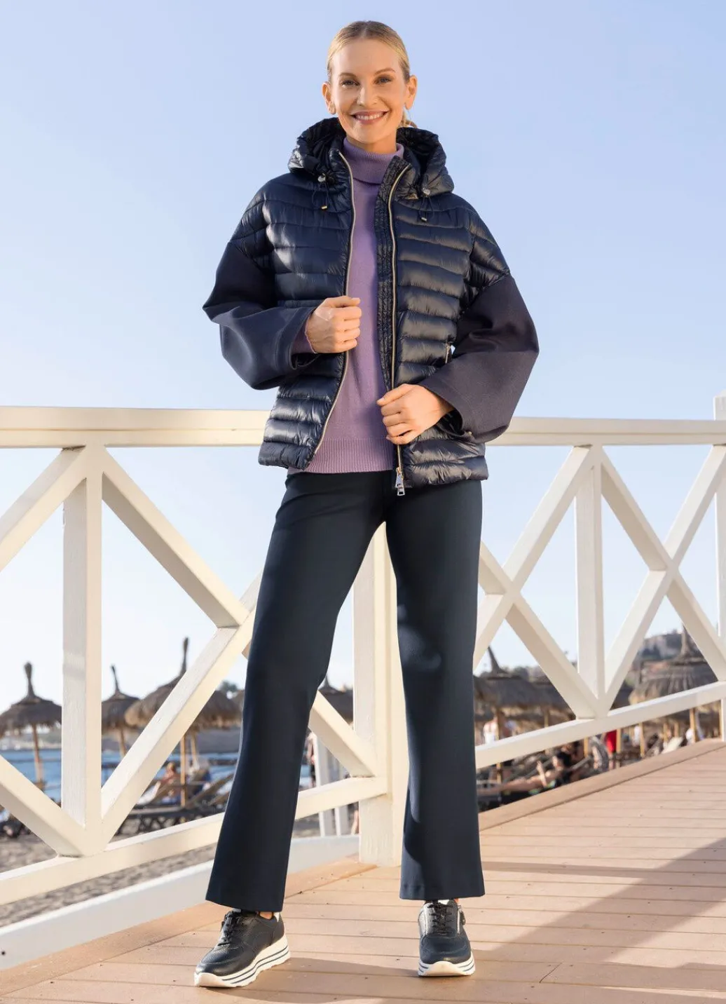Damen Mona Übergangsjacken<Jacke in trendaktuellem Materialmix