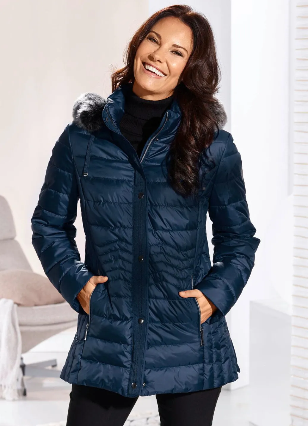 Damen Mona Winterjacken<Jacke mit abnehmbarer Kapuze