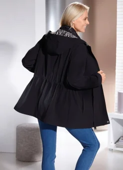Damen Mona Winterjacken<Jacke mit fester Kapuze