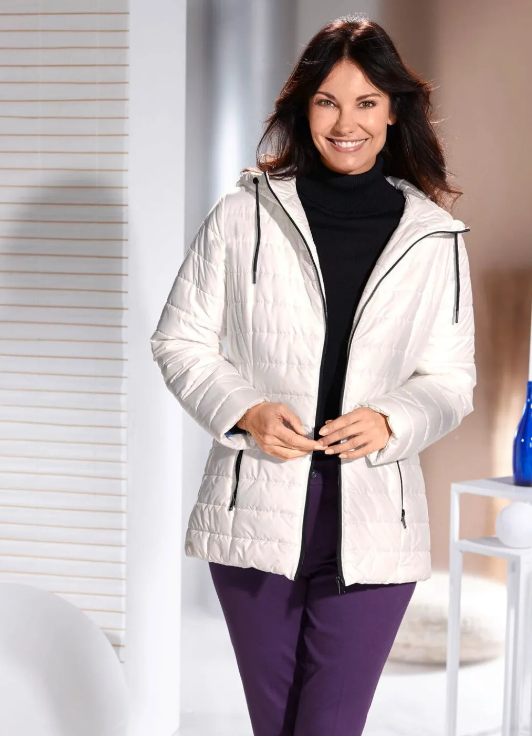 Damen Mona Winterjacken<Jacke mit fester Kapuze