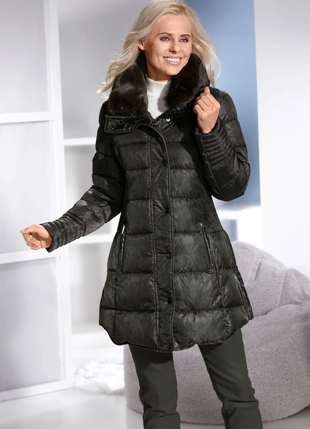 Damen Mona Winterjacken<Jacke mit Reptildessin