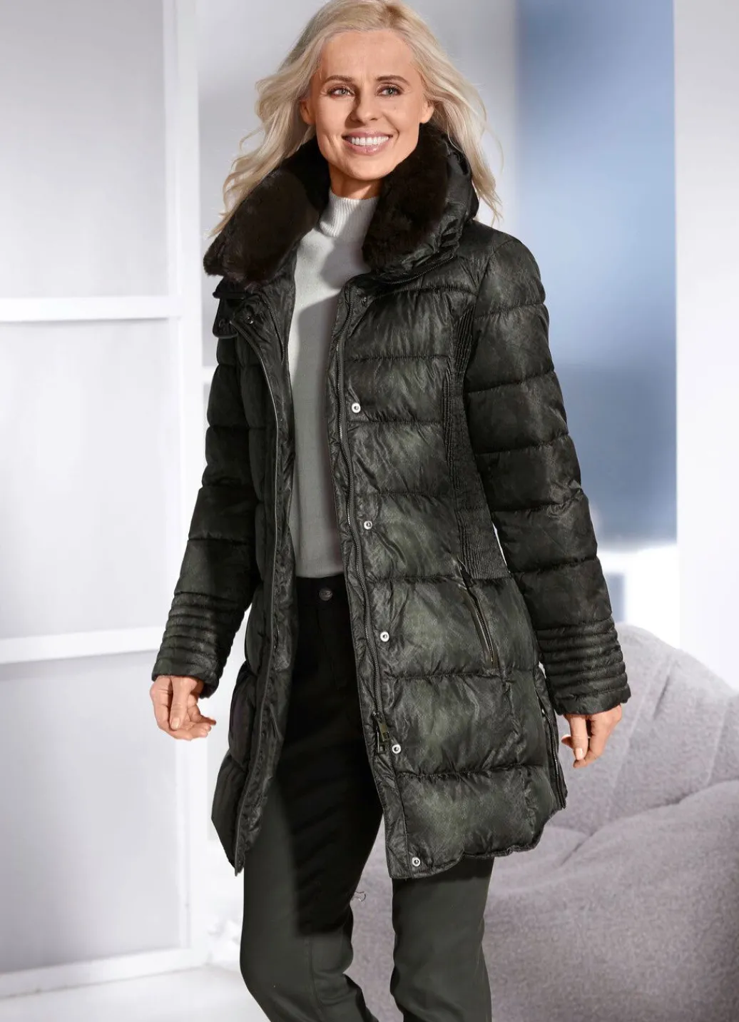 Damen Mona Winterjacken<Jacke mit Reptildessin