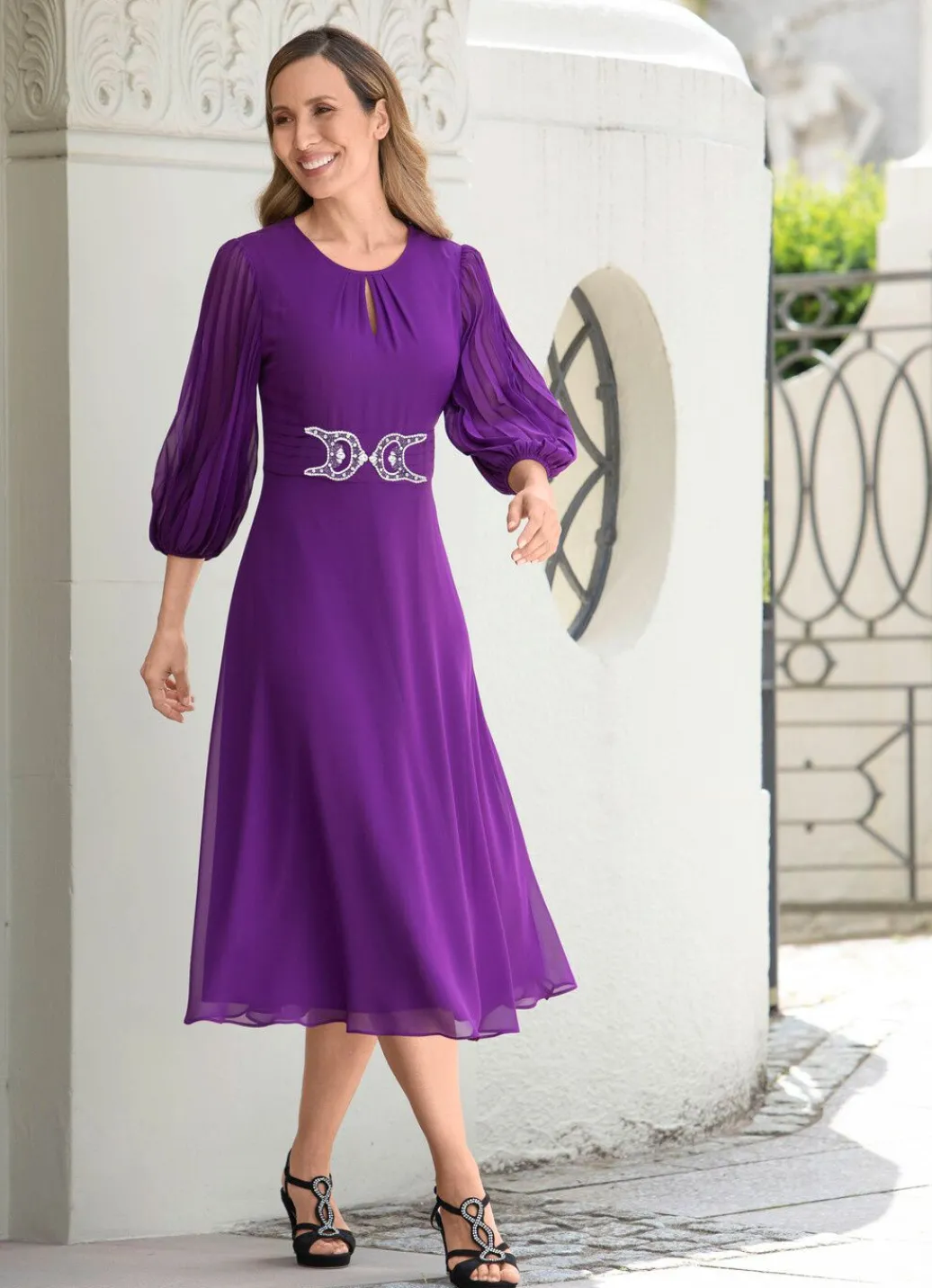 Damen Mona Abendkleider|Abendmode<Kleid mit funkelnder Schmuckstein-Applikation