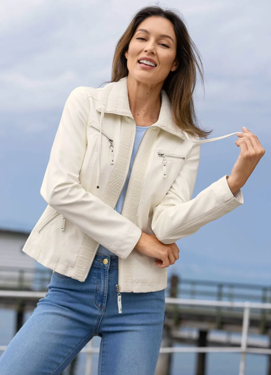 Damen Mona Übergangsjacken|Lederimitatjacken<Kurzjacke aus Nappaleder-Imitat