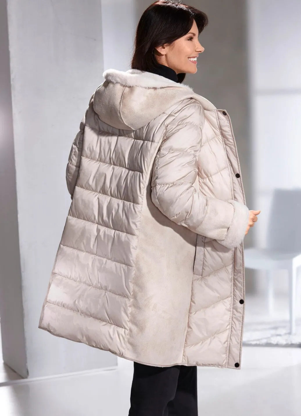 Damen Mona Wintermäntel<Kurzmantel in aktuellem Materialmix