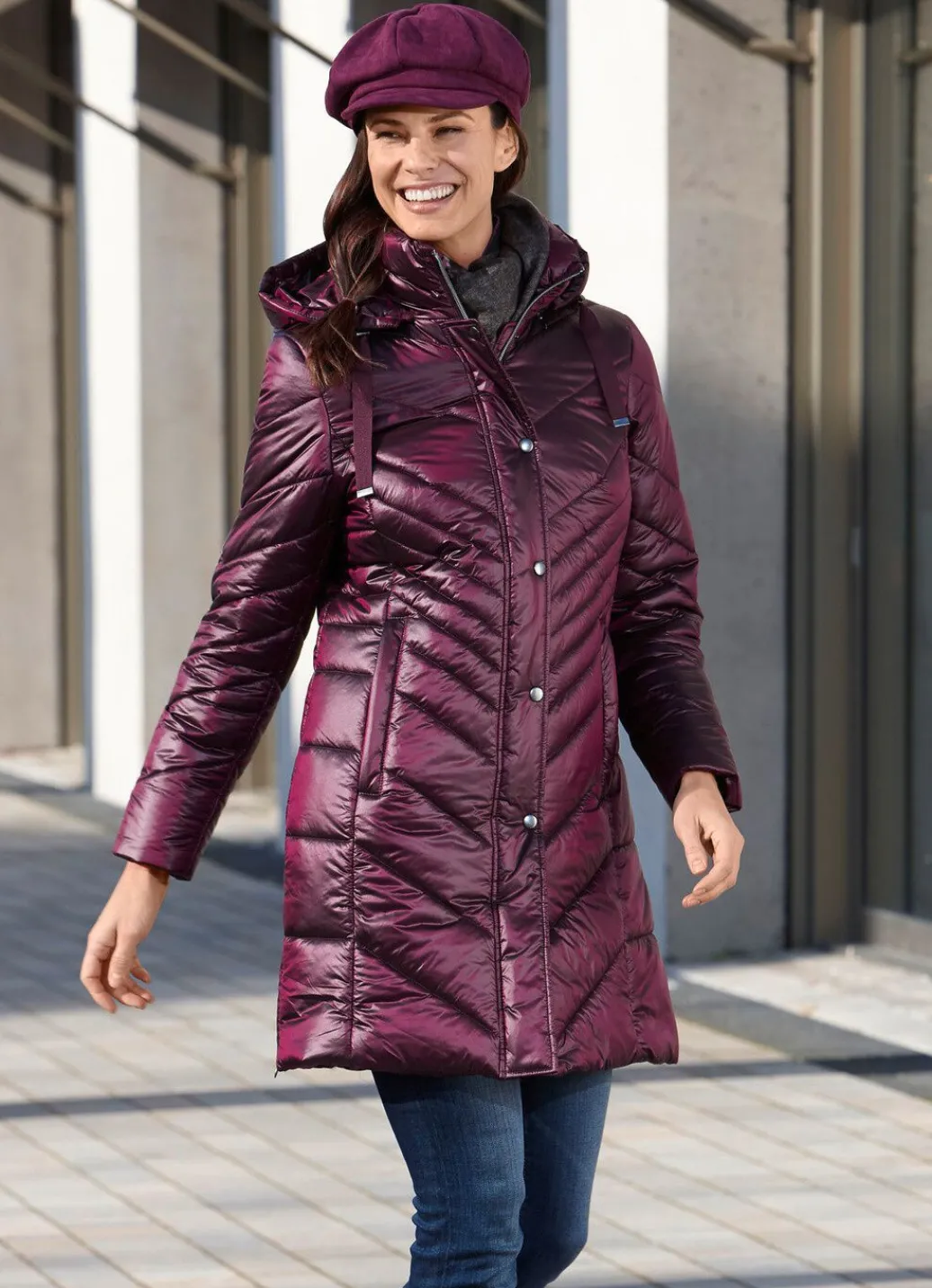 Damen Mona Wintermäntel<Kurzmantel mit Seitenschlitzen
