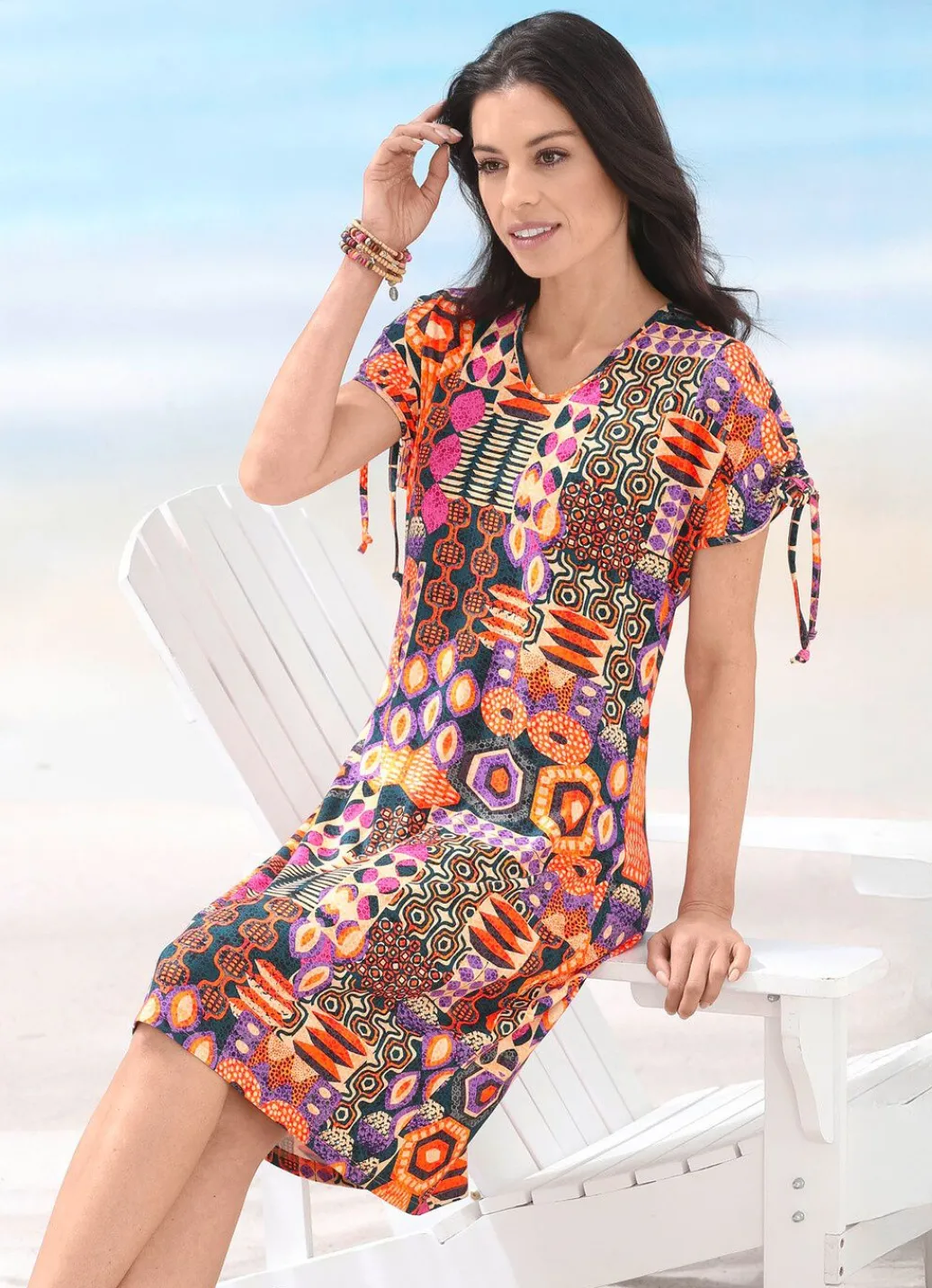 Damen Mona Strandkleider|Sommerkleider<Laurina Kleid mit farbbrillantem Druckdessin und kurzen Ärmeln