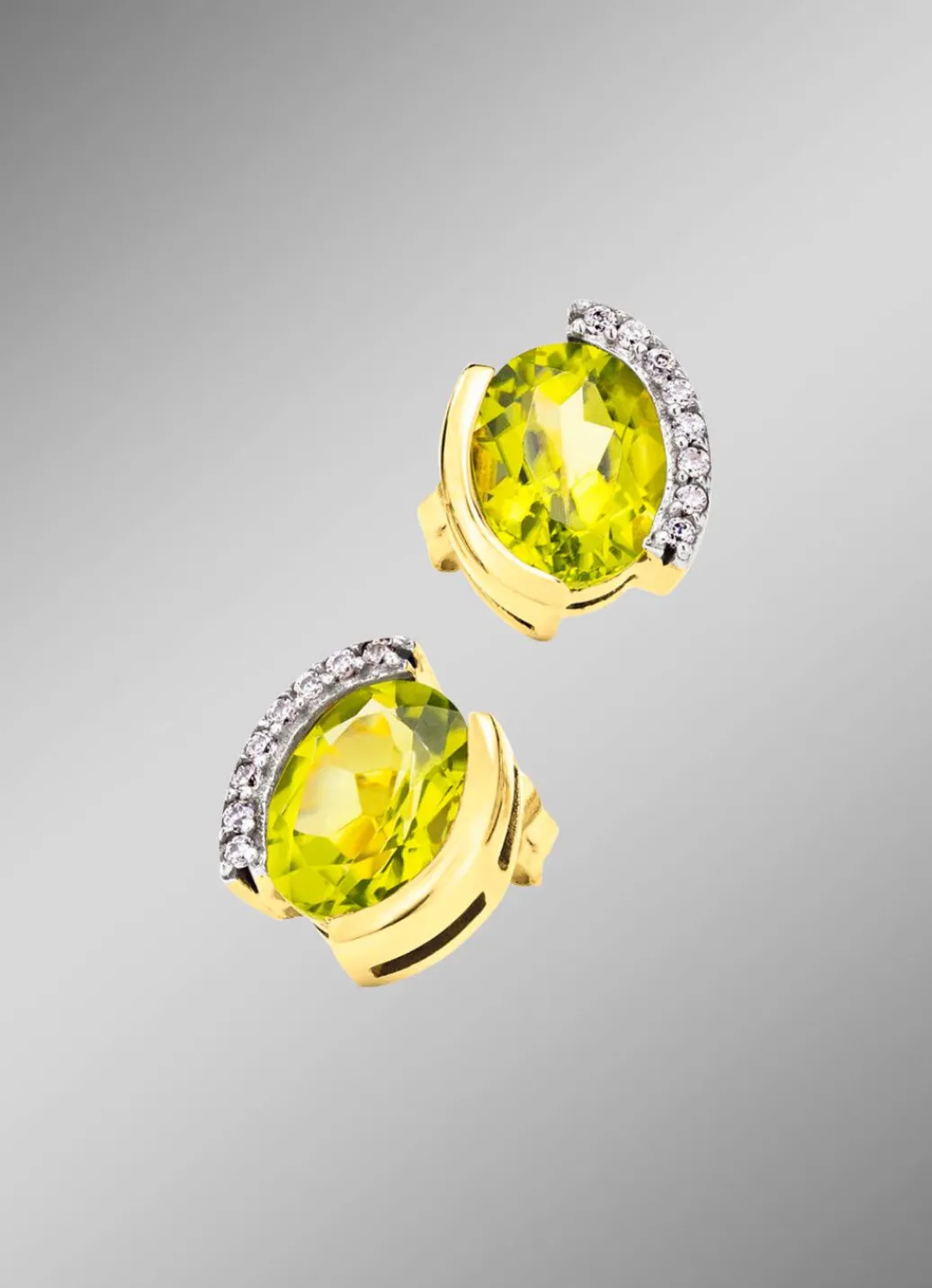 Damen Mona Ohrschmuck<Ohrstecker mit echt Peridot und synth. Zirkonia