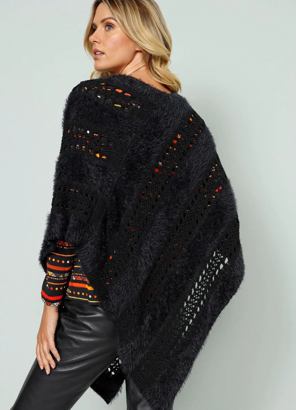Damen Mona Basics<Poncho in Garnmix