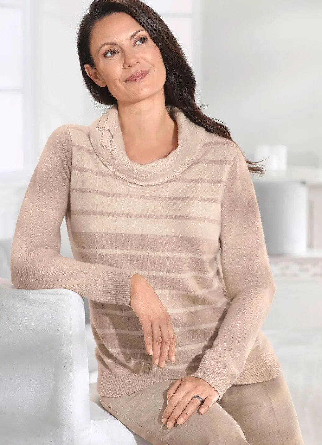 Damen Mona Abendmode|Pullover<Pullover in sehr weicher Qualität mit Kaschmir