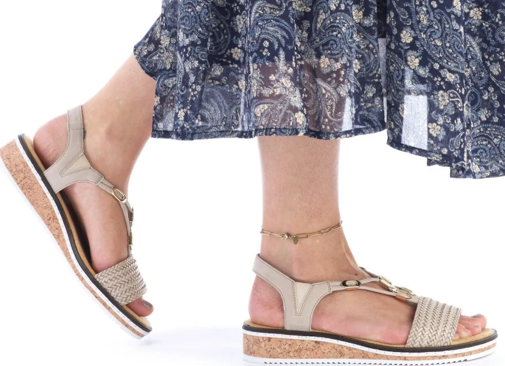 Discount Rieker Sandale mit Flechtung und Metallschmuck Damen Sandalen