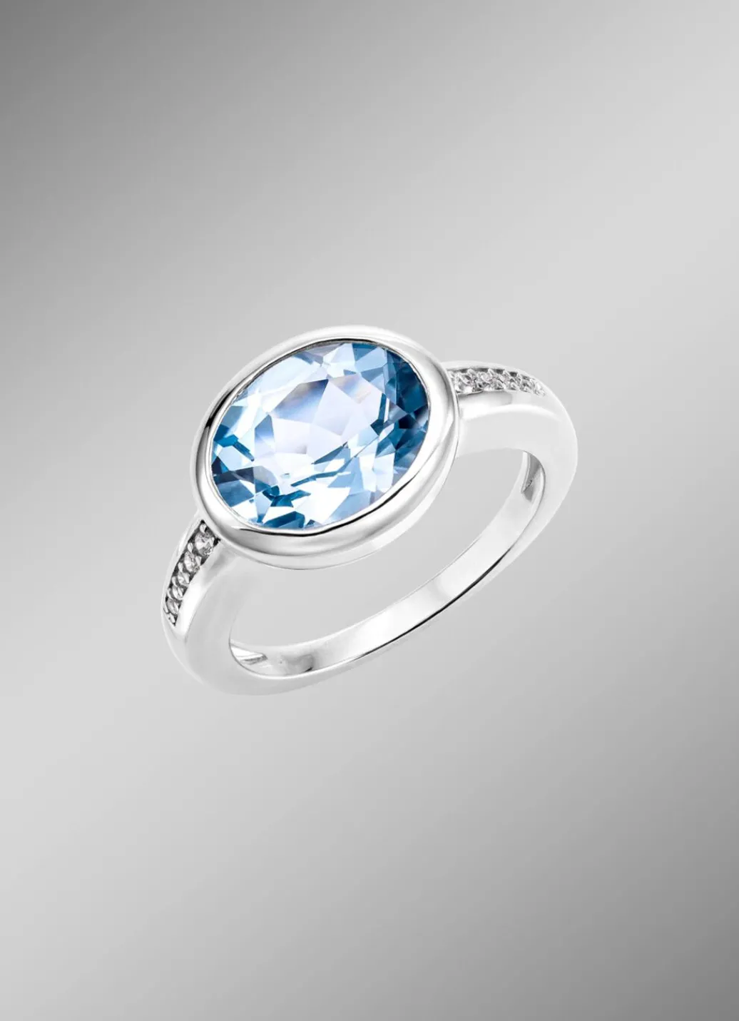 Discount Schicker Damenring mit beh. Blautopas und synth. Zirkonia Damen Ringe