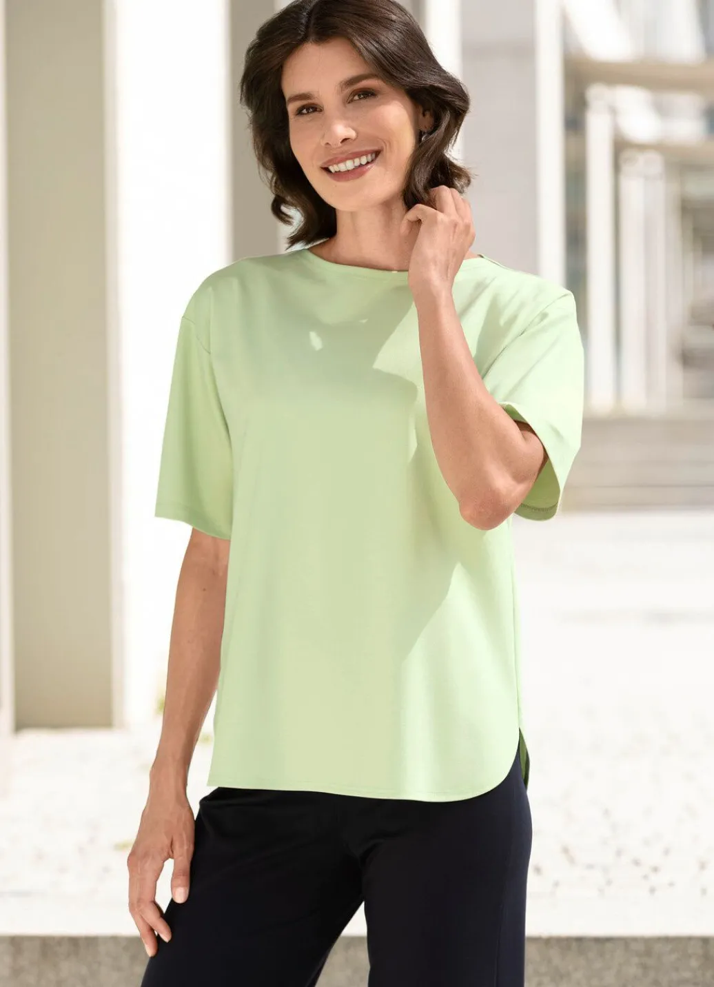 Damen Mona Kurzarm<Shirt in legerer Form