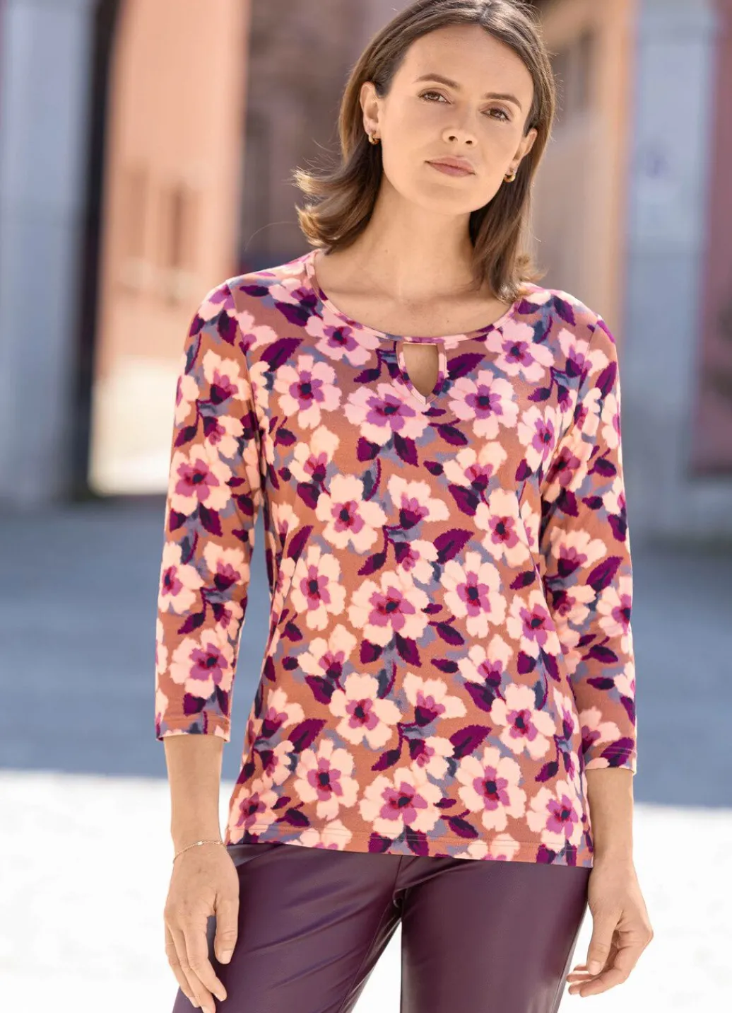 Sale Shirt mit farbbrillantem Allover-Druck Damen Kurzarm