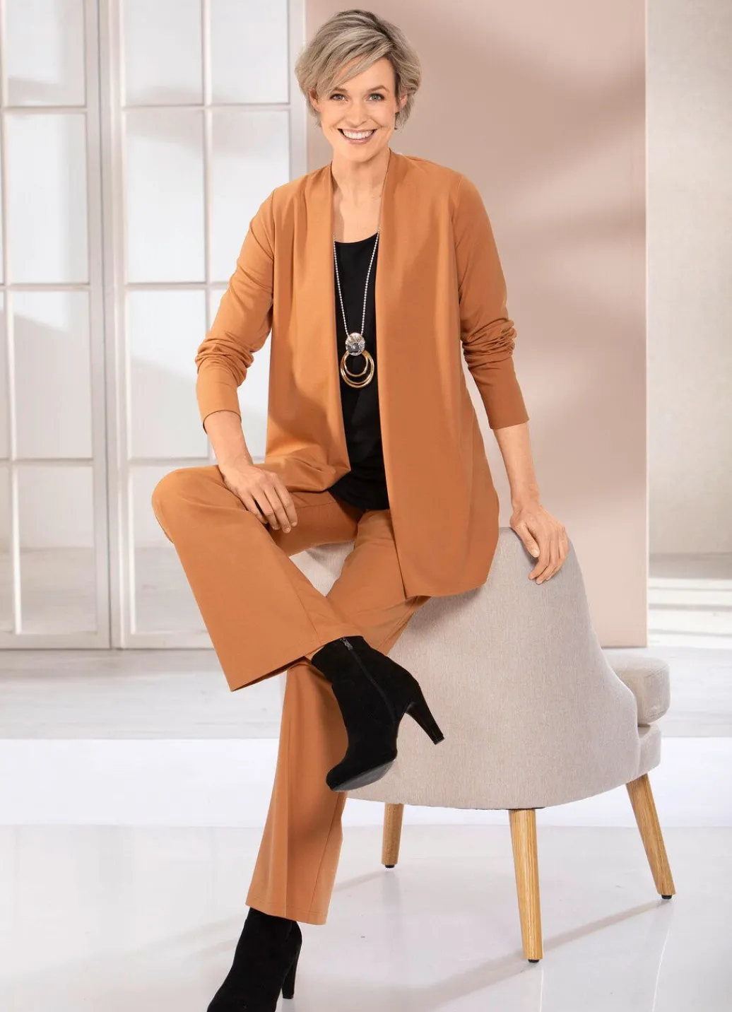 Outlet Shirtjacke in verschlussloser Form in 4 Farben Damen Shirtjacken
