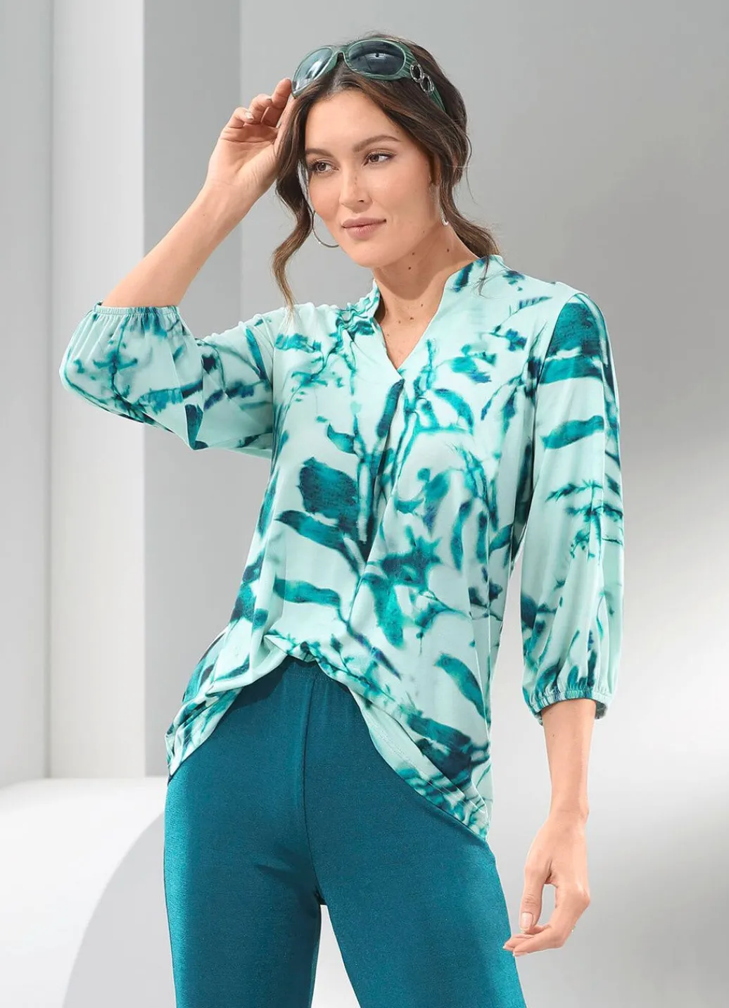 Damen Mona Tuniken<Shirt-Tunika mit farbbrillantem Druck
