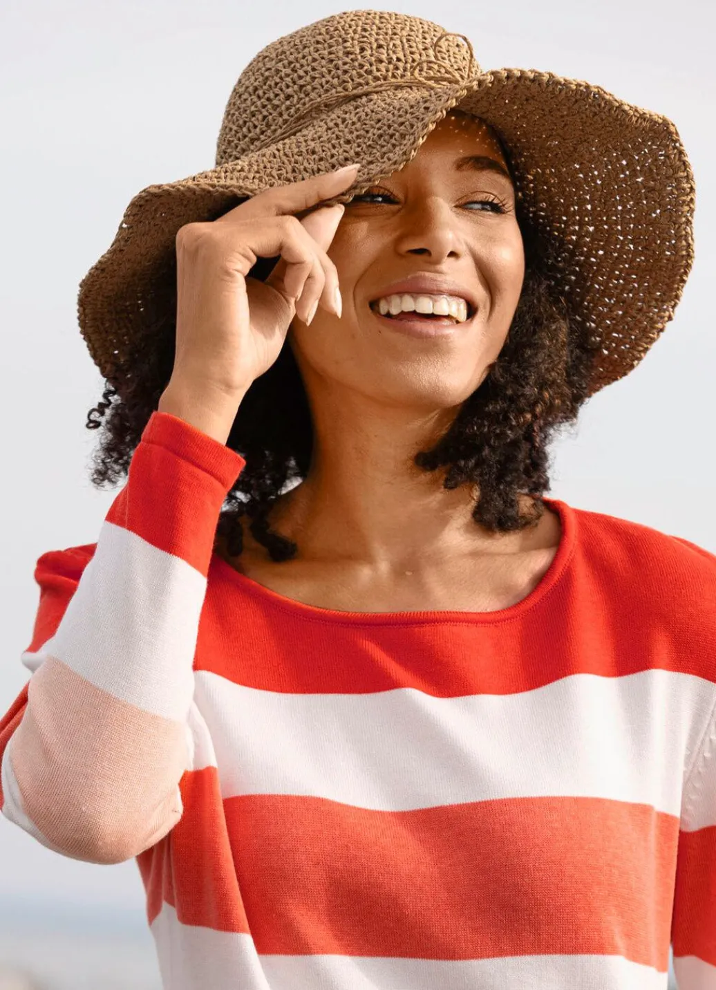 Outlet Sommerlicher Damen-Hut aus Papierstroh mit Zierkordel Mützen & Hüte