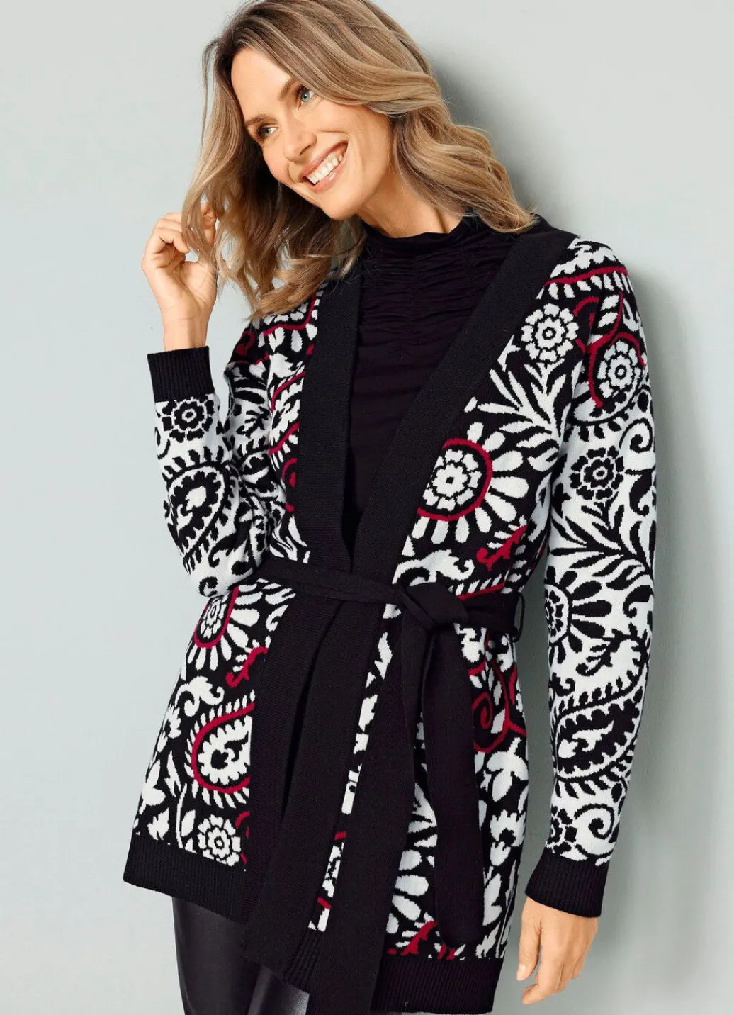 New Strickjacke in Jacquard-Dessin Damen Strickjacken