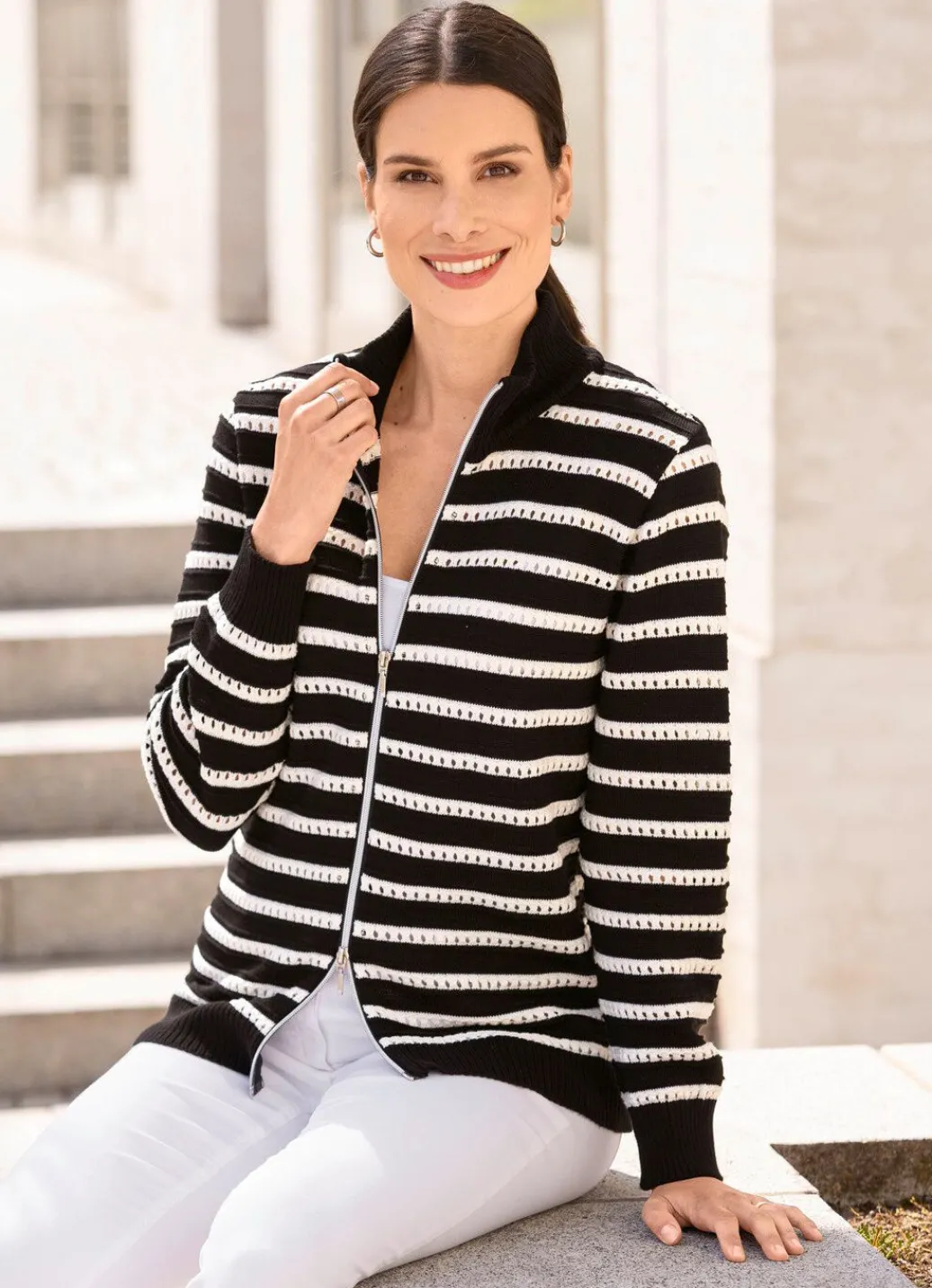 Best Strickjacke in Ringeldessin mit Ajourakzenten Damen Strickjacken