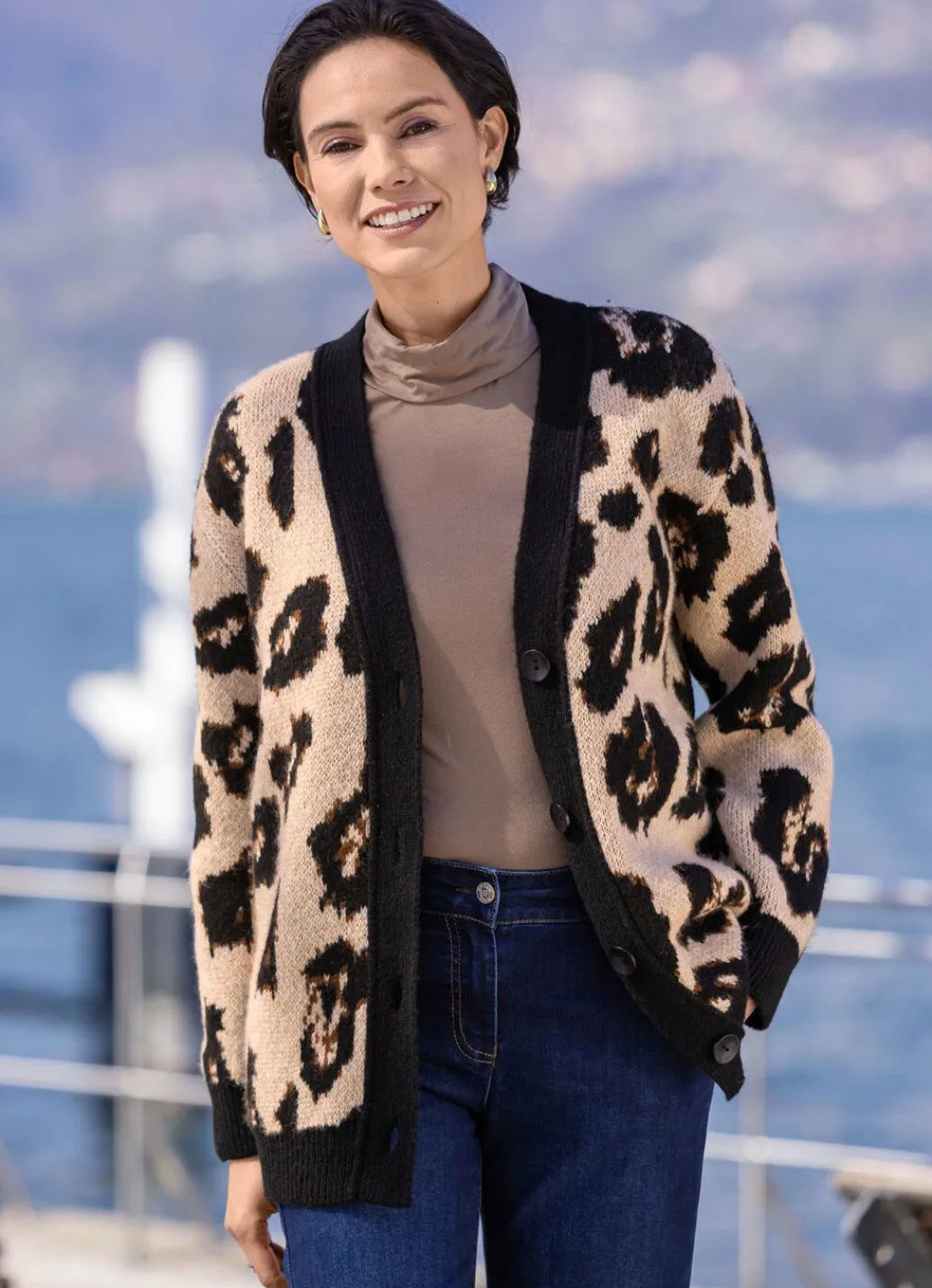 New Strickjacke mit flauschigem Griff Damen Strickjacken