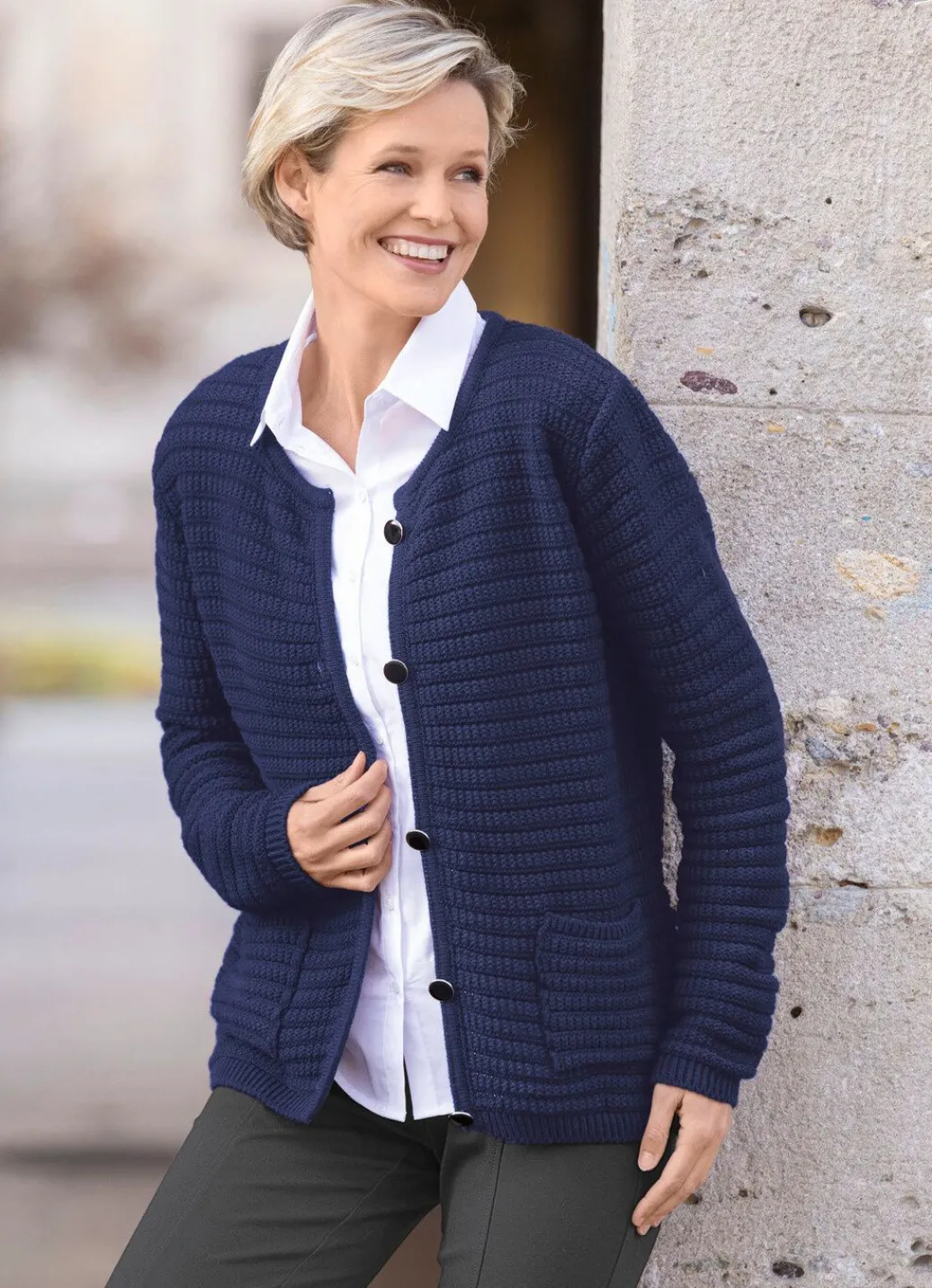 Strickjacke mit Struktur allover Damen Strickjacken|Basics
