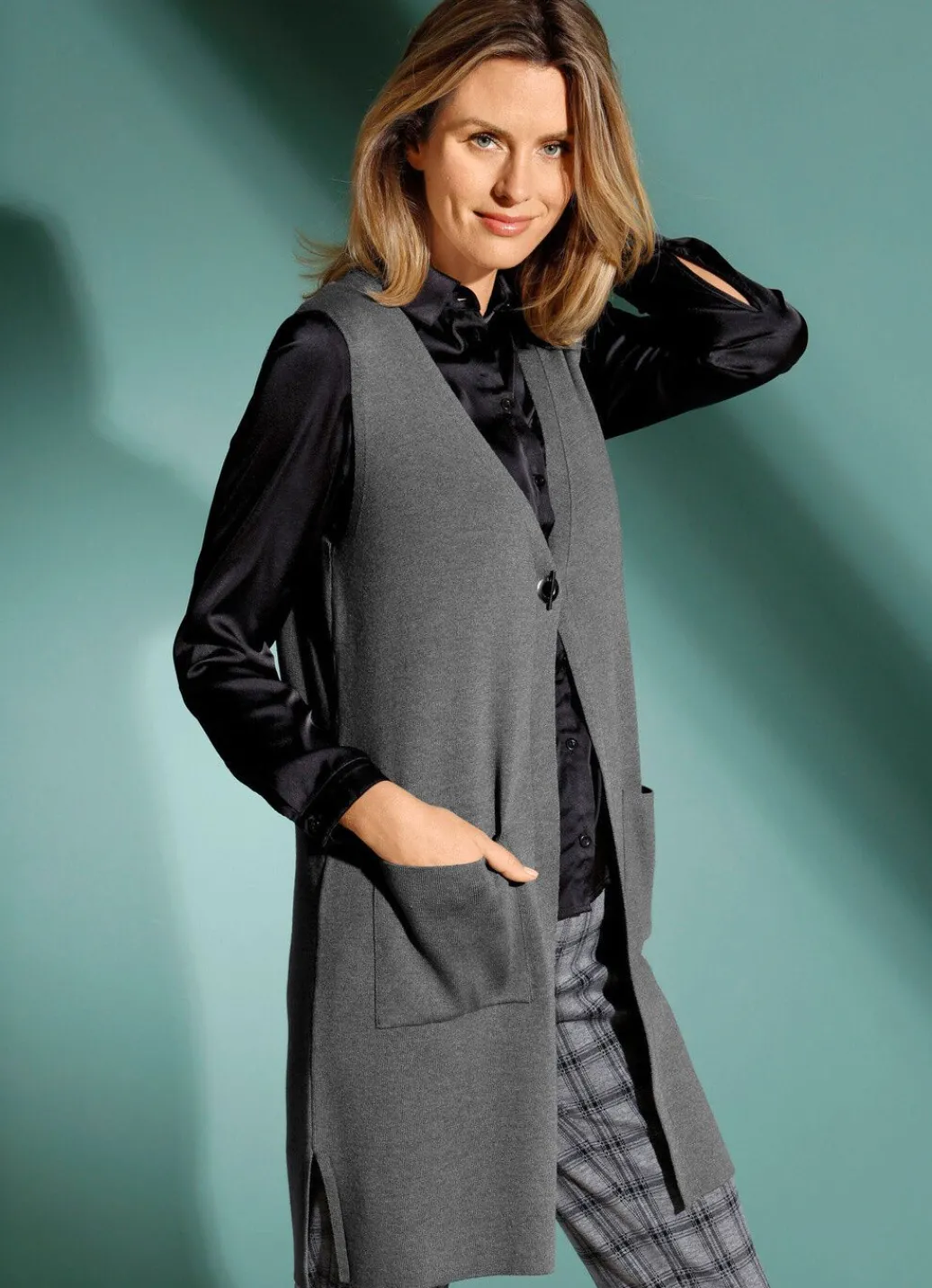 Strickweste mit dekorativem Verschluss Damen Strickwesten|Basics