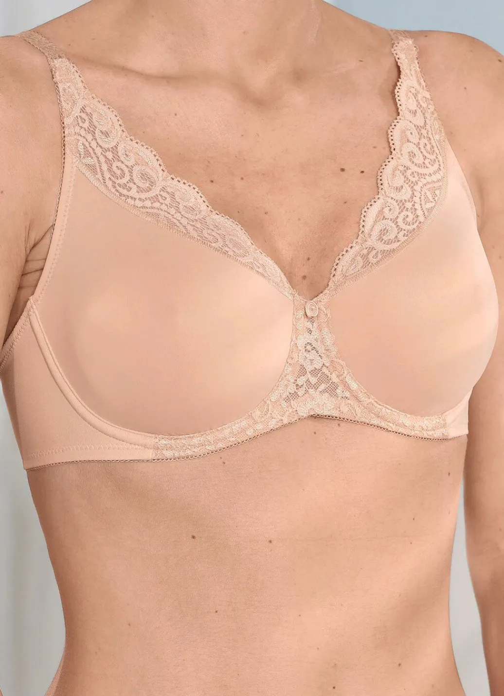 Discount Triumph Amourette Minimzer-Bügel-BH mit Elastikspitze Damen T-Shirt-Bh|Minimizer-Bh