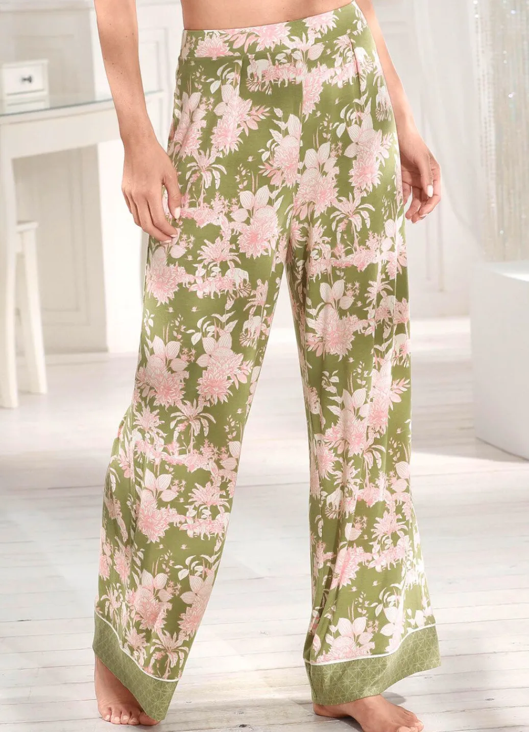 Damen Mona Schlafanzüge|Freizeithosen<Triumph-Aura Spotlight Hose mit hübschem Druckdessin