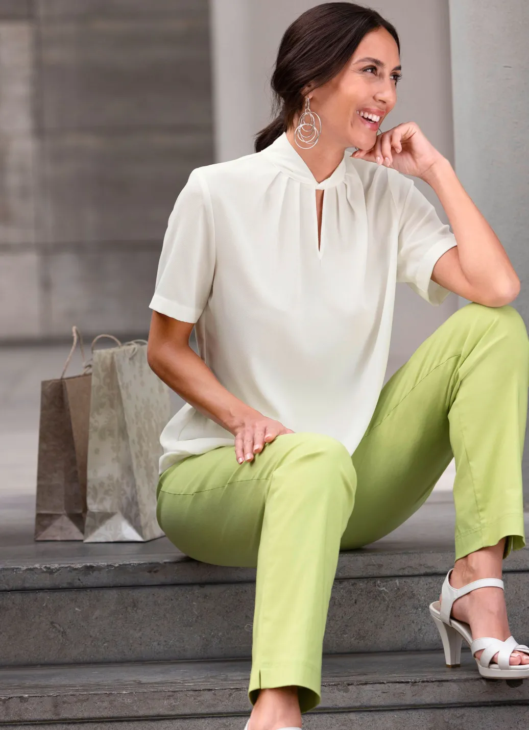 Damen Mona Basics|Tuniken<Tunika mit raffiniert gearbeitetem Stehkragen
