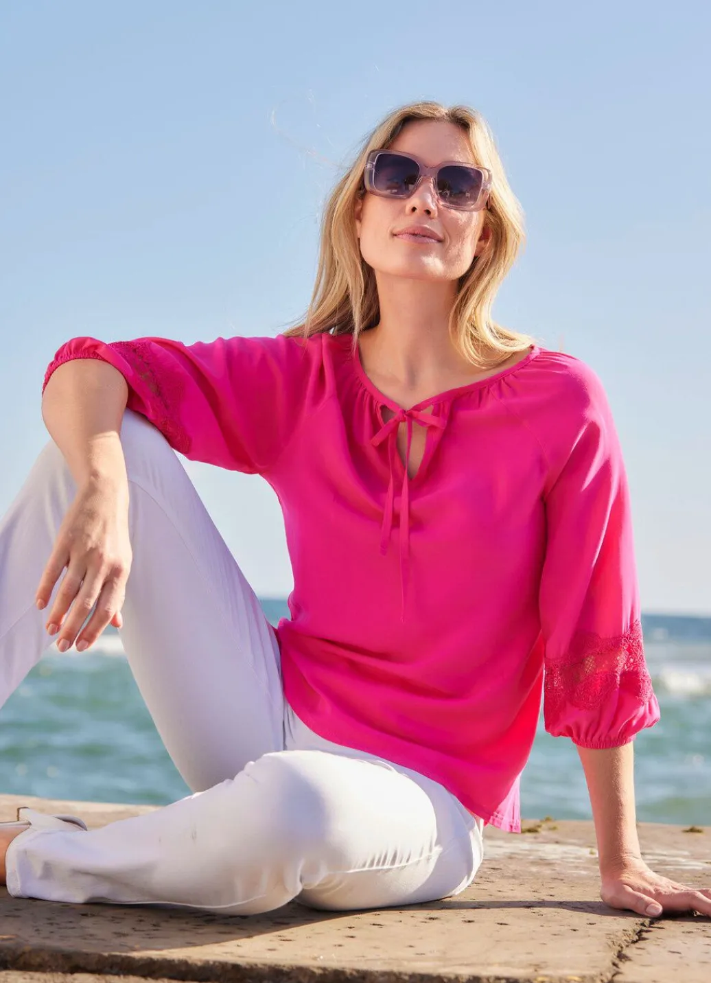 Damen Mona Tuniken|Basics<Tunika mit Stickerei-Einsatz