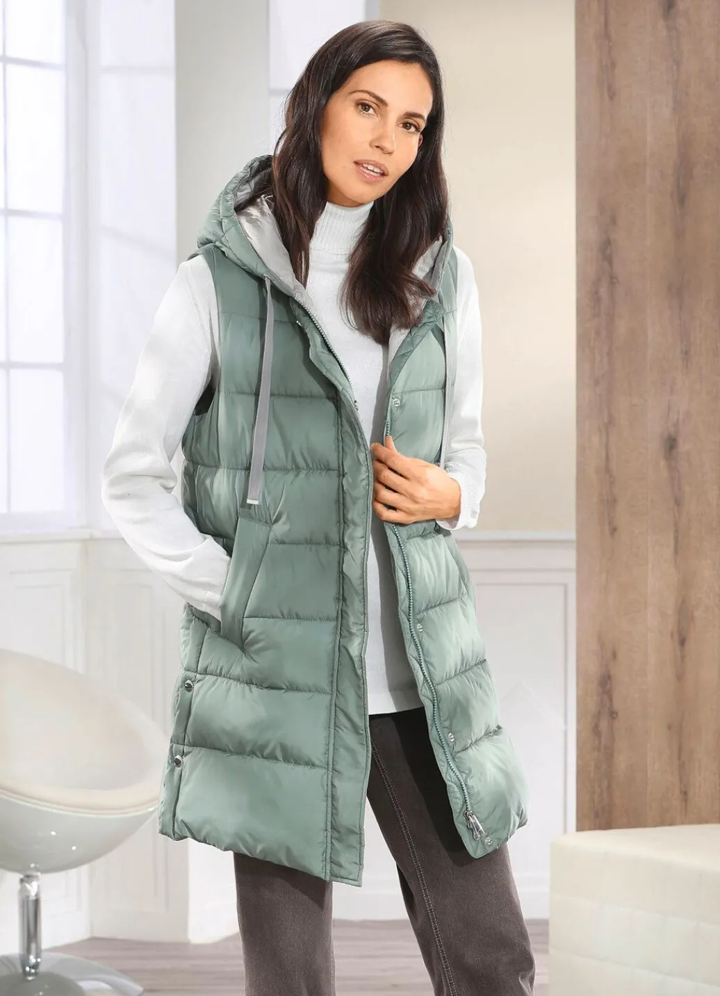 Damen Mona Winterjacken<Weste mit fester Kapuze
