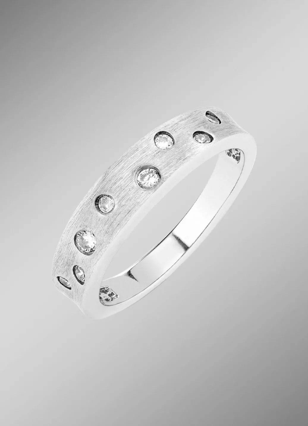 Outlet Zauberhafter Damenring mit synth. Zirkonia Damen Ringe