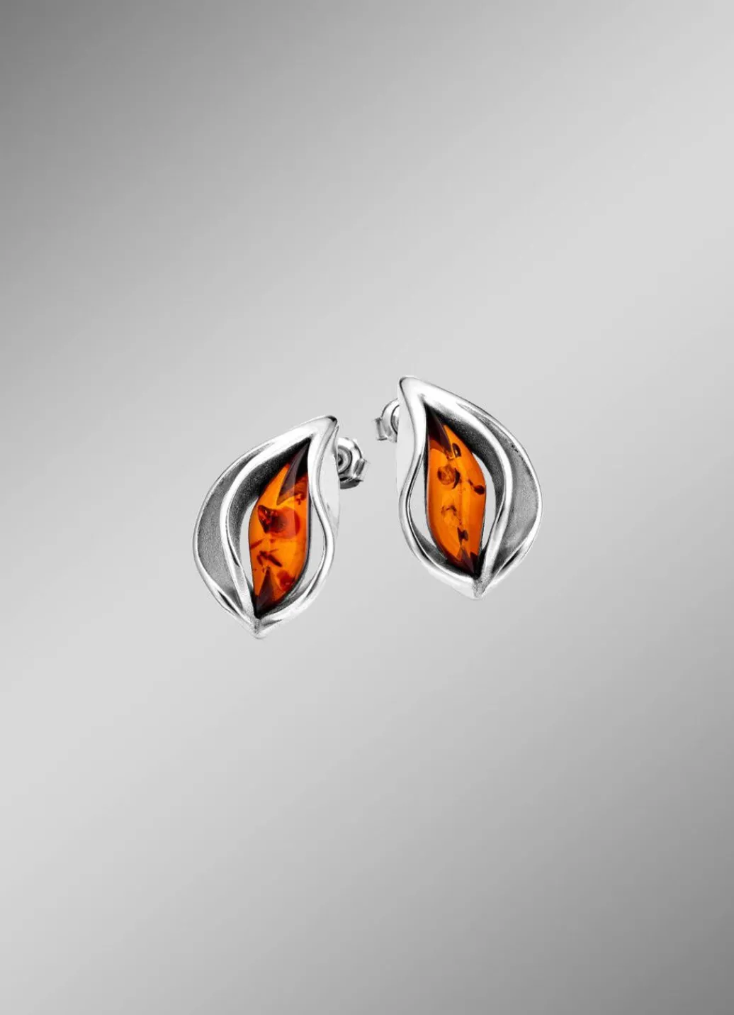 Damen Mona Ohrschmuck<Zeitlos elegante Ohrstecker mit echt Bernstein